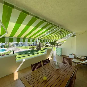 https://casa-adosada-con-porche-piscina-y-pista-de-padel-junto.es-andalucia.com
